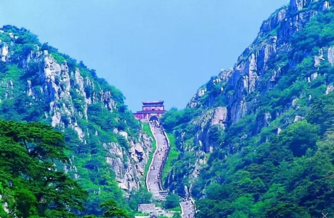 开元游戏大厅app佳酿鼎乾坤 五岳独尊品天下 “开元游戏大厅app酒业”全球宣布战略相助签约仪式盛大举行_开元游戏大厅app|稳如开元游戏大厅app|五岳独尊|开元游戏大厅app特曲|酒神酒仙|金开元游戏大厅app|年份小窖
